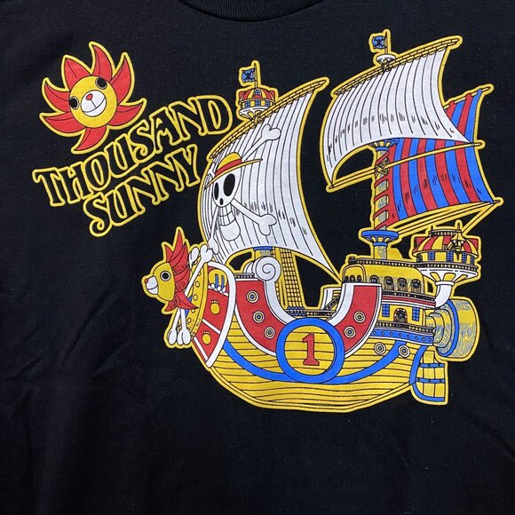 One piece Thousand Sunny Straw Hat Crew Anime T-Shirt M - Picture 2 of 6